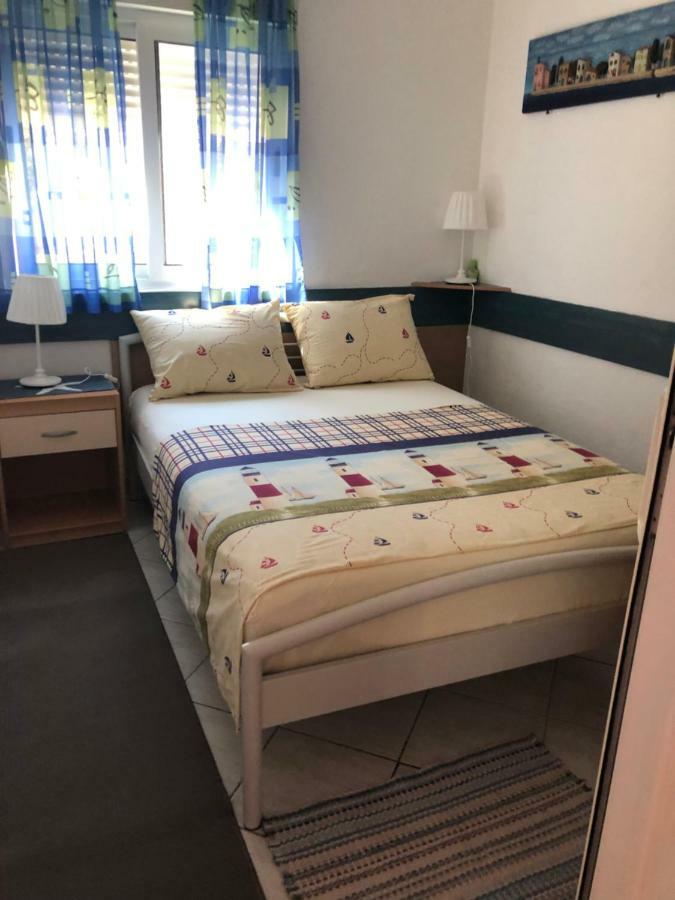Apartments Leko Жуляна Экстерьер фото