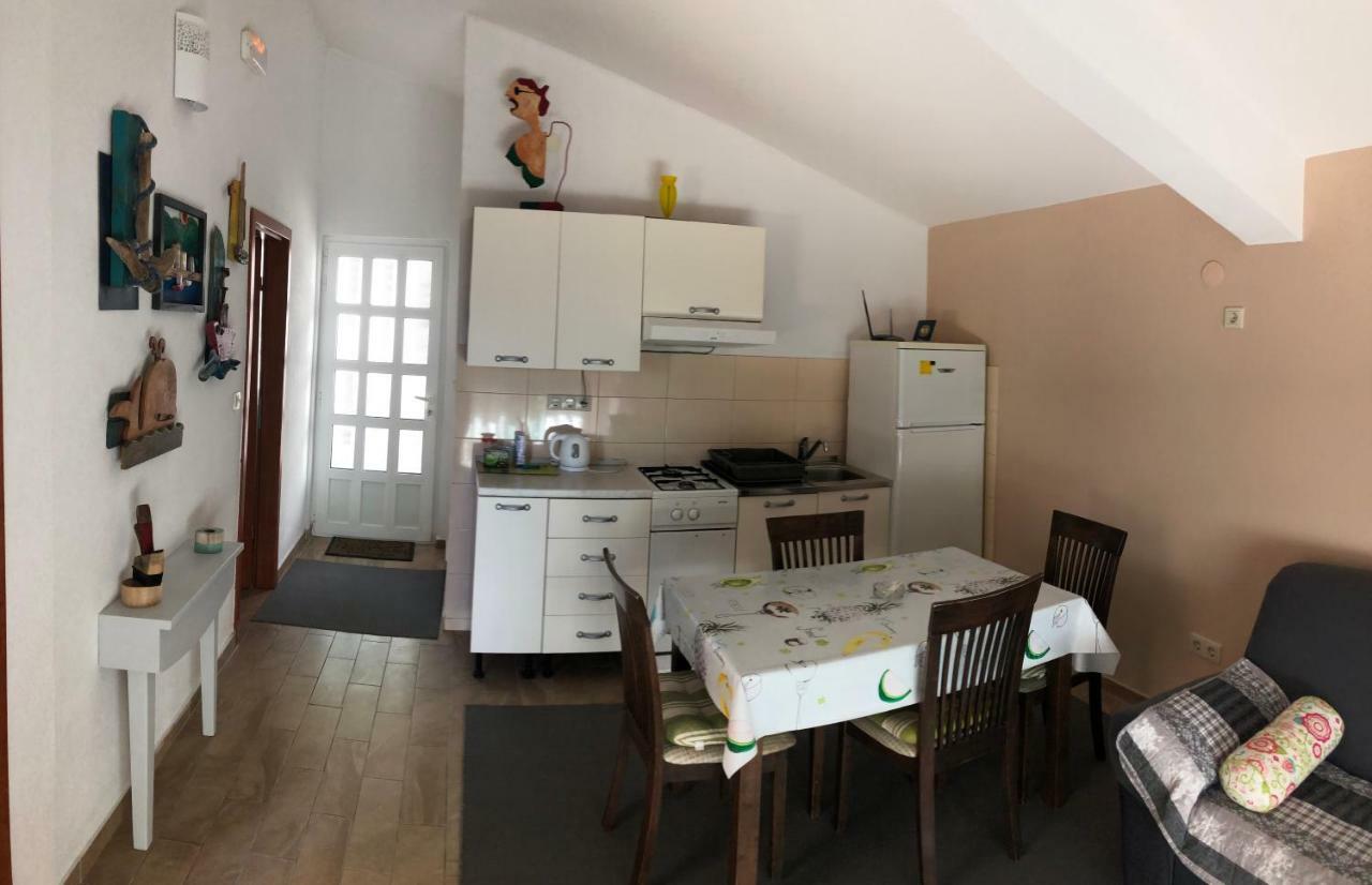 Apartments Leko Жуляна Экстерьер фото